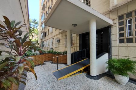 Apartamento à venda com 120m², 3 quartos e sem vagaÁrea comum