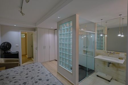 Casa à venda com 740m², 5 quartos e 6 vagas Casa à venda com 740m², 5 quartos e 6 vagasSuíte 1