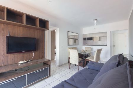 Apartamento para alugar com 62m², 2 quartos e 1 vagaSala