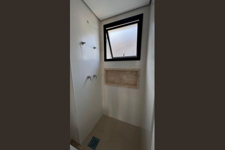 Apartamento para alugar com 77m², 2 quartos e 2 vagas Apartamento para alugar com 77m², 2 quartos e 2 vagasBanheiro