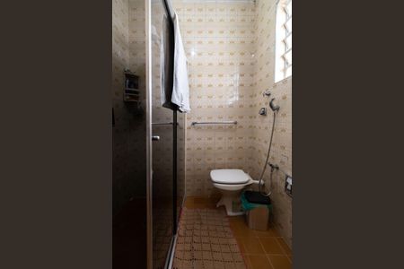 Casa à venda com 203m², 2 quartos e 3 vagas Casa à venda com 203m², 2 quartos e 3 vagasBanheiro