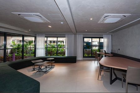 Studio à venda com 25m², 1 quarto e sem vaga Studio à venda com 25m², 1 quarto e sem vagaÁrea Comum - Salão de Festas