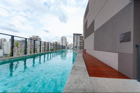 Studio à venda com 25m², 1 quarto e sem vaga Studio à venda com 25m², 1 quarto e sem vagaÁrea Comum - Piscina