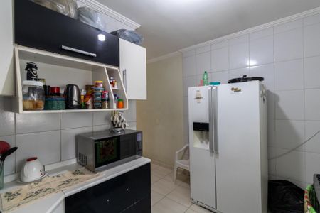 Casa à venda com 60m², 3 quartos e 3 vagas Casa à venda com 60m², 3 quartos e 3 vagasCozinha