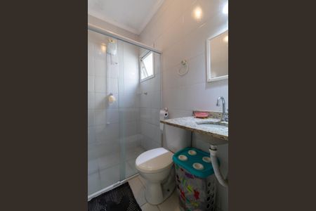 Casa à venda com 60m², 3 quartos e 3 vagas Casa à venda com 60m², 3 quartos e 3 vagasBanheiro