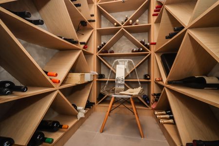 Apartamento à venda com 140m², 2 quartos e 1 vaga Apartamento à venda com 140m², 2 quartos e 1 vagaMini Adega