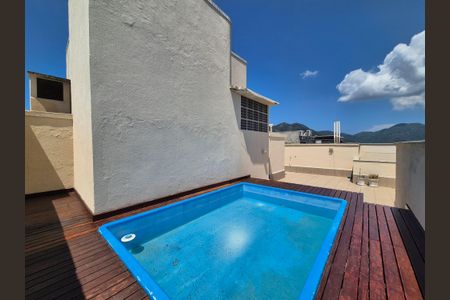 Apartamento à venda com 155m², 3 quartos e 2 vagasÁrea da Piscina 