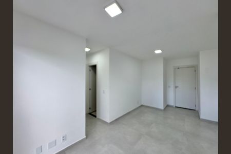Apartamento à venda com 40m², 2 quartos e 1 vaga Apartamento à venda com 40m², 2 quartos e 1 vagaSala