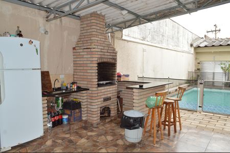 Casa à venda com 350m², 4 quartos e 3 vagasChurrasqueira