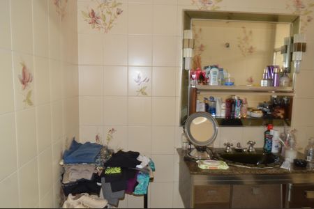 Casa à venda com 350m², 4 quartos e 3 vagasBanheiro da Suíte 3