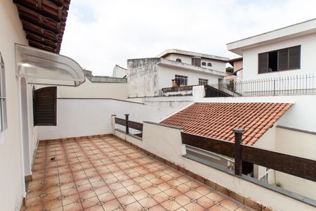 Casa à venda com 500m², 3 quartos e 5 vagas Casa à venda com 500m², 3 quartos e 5 vagasQuintal