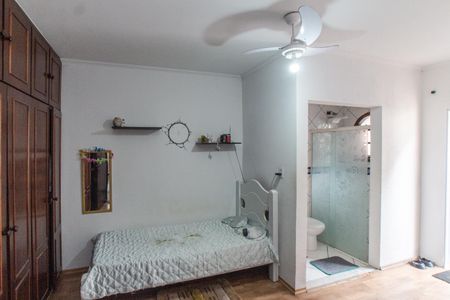 Casa à venda com 500m², 3 quartos e 5 vagas Casa à venda com 500m², 3 quartos e 5 vagasSuíte 2