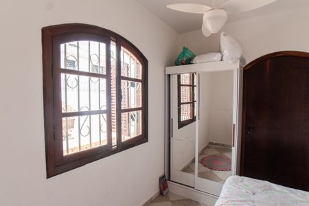 Casa à venda com 500m², 3 quartos e 5 vagas Casa à venda com 500m², 3 quartos e 5 vagasQuarto 1