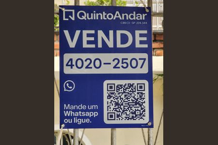 Casa à venda com 500m², 3 quartos e 5 vagas Casa à venda com 500m², 3 quartos e 5 vagasPlaca
