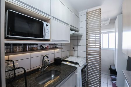 Apartamento à venda com 58m², 3 quartos e 1 vaga Apartamento à venda com 58m², 3 quartos e 1 vagaCozinha - Armários