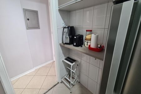 Apartamento à venda com 72m², 3 quartos e 1 vagaÁrea de Serviço
