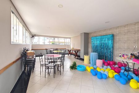 Apartamento à venda com 72m², 3 quartos e 1 vagaÁrea comum - Salão de festas