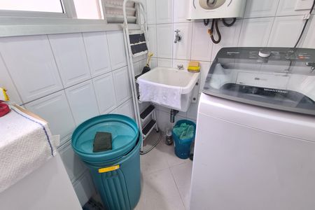 Apartamento à venda com 72m², 3 quartos e 1 vagaÁrea de Serviço