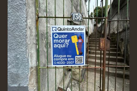 Casa à venda com 170m², 2 quartos e sem vagaPlaquinha