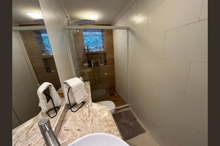 Casa à venda com 170m², 2 quartos e sem vagaBanheiro 1