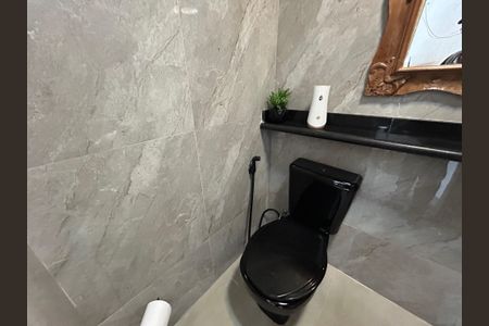 Casa à venda com 170m², 2 quartos e sem vagaLavabo