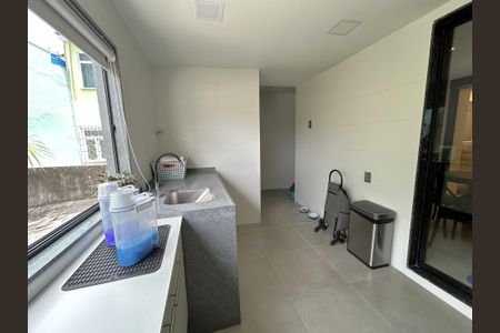 Casa à venda com 170m², 2 quartos e sem vagaÁrea de Serviço