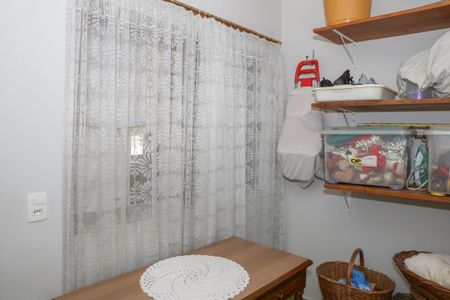 Casa à venda com 206m², 3 quartos e 4 vagas Casa à venda com 206m², 3 quartos e 4 vagasQuarto de Serviço