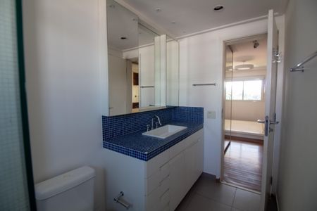 Apartamento à venda com 205m², 3 quartos e 3 vagasBanheiro da Suíte 3