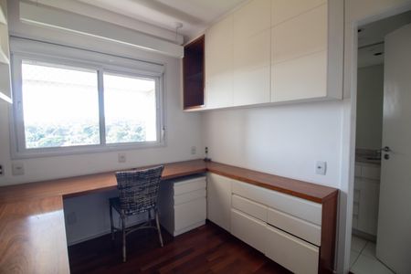 Apartamento à venda com 205m², 3 quartos e 3 vagasSuite 2
