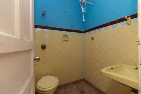 Casa à venda com 267m², 4 quartos e sem vagaBanheiro de Serviço