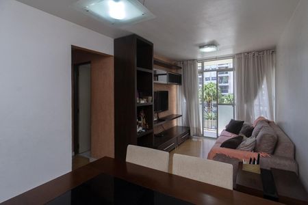 Apartamento à venda com 60m², 2 quartos e 1 vagaSala