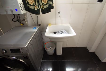 Apartamento à venda com 126m², 3 quartos e 2 vagas Apartamento à venda com 126m², 3 quartos e 2 vagasÁrea de Serviço