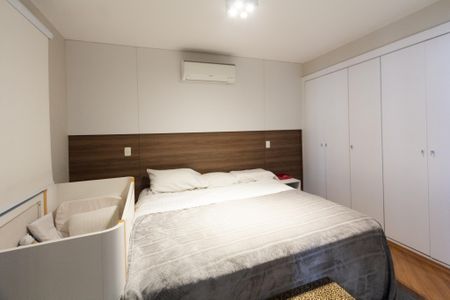 Apartamento à venda com 126m², 3 quartos e 2 vagas Apartamento à venda com 126m², 3 quartos e 2 vagasQuarto 1