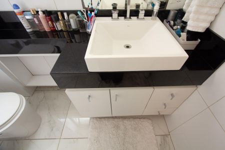 Apartamento à venda com 126m², 3 quartos e 2 vagas Apartamento à venda com 126m², 3 quartos e 2 vagasBanheiro