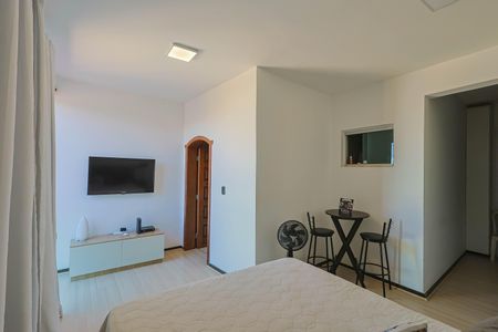 Casa à venda com 220m², 4 quartos e 6 vagas Casa à venda com 220m², 4 quartos e 6 vagasQuarto 4 - Suíte