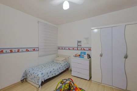 Casa à venda com 220m², 4 quartos e 6 vagas Casa à venda com 220m², 4 quartos e 6 vagasQuarto 2