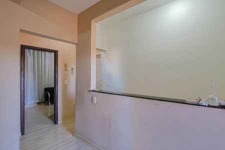 Casa à venda com 220m², 4 quartos e 6 vagas Casa à venda com 220m², 4 quartos e 6 vagasCorredor