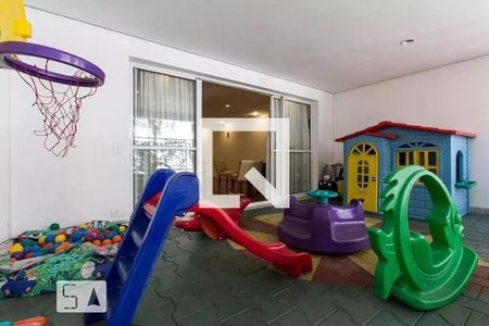 Apartamento à venda com 135m², 3 quartos e 2 vagas Apartamento à venda com 135m², 3 quartos e 2 vagasÁrea comum - Playground