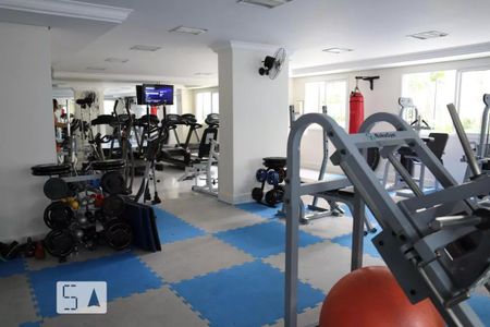 Apartamento à venda com 135m², 3 quartos e 2 vagas Apartamento à venda com 135m², 3 quartos e 2 vagasÁrea comum - Academia