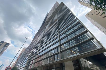 Studio para alugar com 27m², 1 quarto e sem vaga Studio para alugar com 27m², 1 quarto e sem vagaFachada