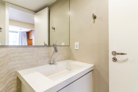 Studio para alugar com 27m², 1 quarto e sem vaga Studio para alugar com 27m², 1 quarto e sem vagaBanheiro