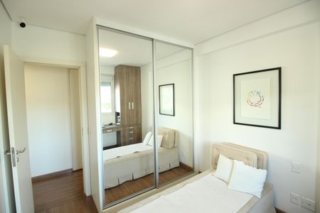 Apartamento à venda com 170m², 4 quartos e 4 vagasQuarto 4