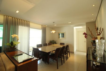 Apartamento à venda com 170m², 4 quartos e 4 vagasSala