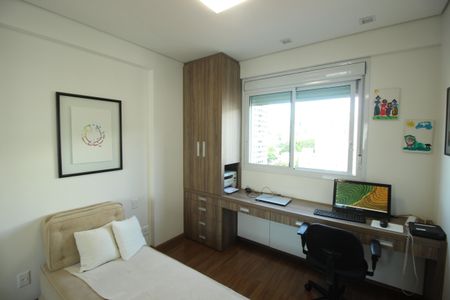 Apartamento à venda com 170m², 4 quartos e 4 vagasQuarto 4