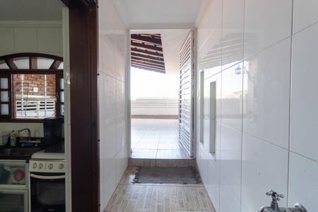Casa à venda com 80m², 2 quartos e 2 vagas Casa à venda com 80m², 2 quartos e 2 vagasLavanderia