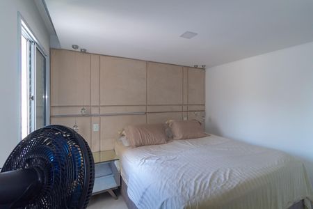 Apartamento à venda com 238m², 4 quartos e 4 vagas Apartamento à venda com 238m², 4 quartos e 4 vagasSuíte 2