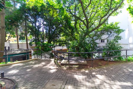 Apartamento à venda com 238m², 4 quartos e 4 vagas Apartamento à venda com 238m², 4 quartos e 4 vagasÁrea comum