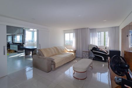 Apartamento à venda com 238m², 4 quartos e 4 vagas Apartamento à venda com 238m², 4 quartos e 4 vagasSala