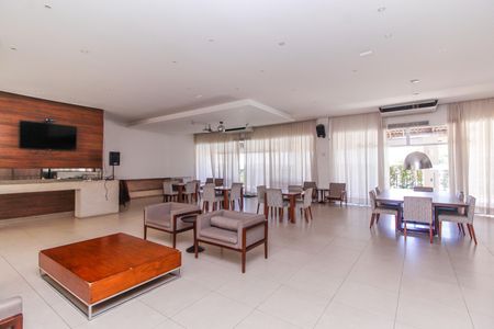 Apartamento à venda com 238m², 4 quartos e 4 vagas Apartamento à venda com 238m², 4 quartos e 4 vagasÁrea comum - Salão de festas