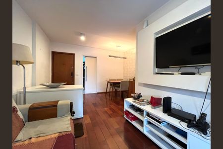 Apartamento à venda com 66m², 2 quartos e 1 vagaSala